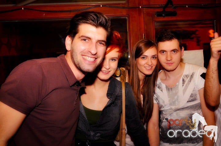 Party în Juice, Juice