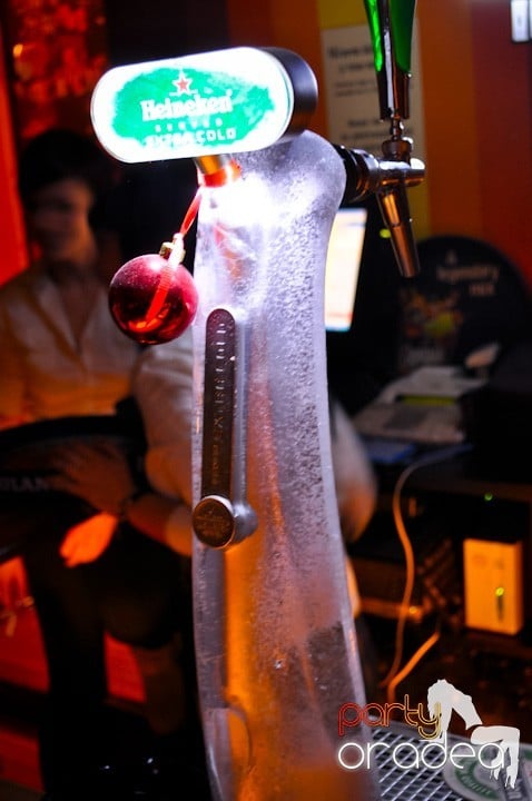 Party în Juice, Juice