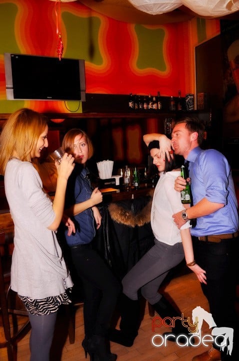 Party în Juice, Juice