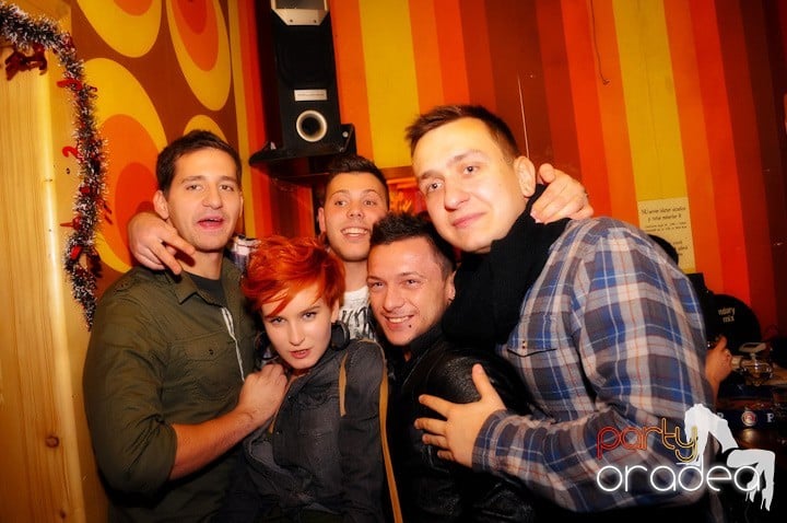 Party în Juice, Juice