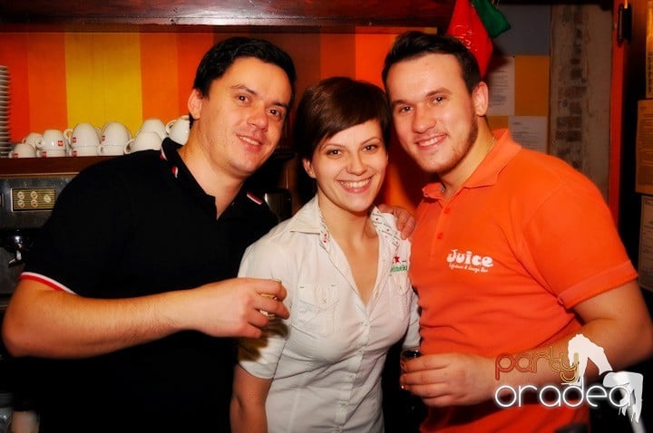 Party în Juice, Juice