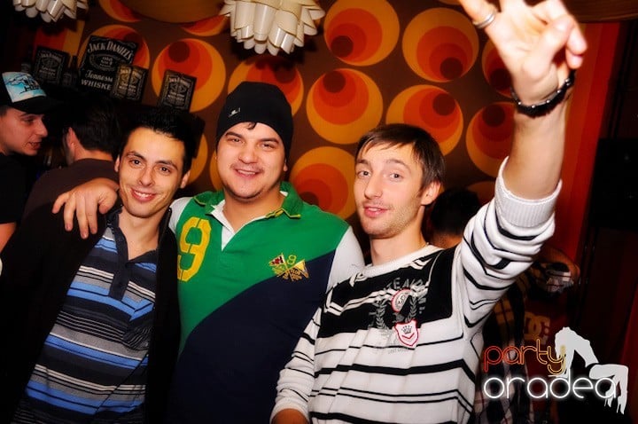 Party în Juice, Juice