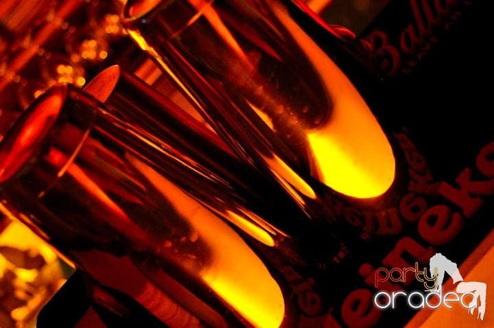 Party în Juice, Juice