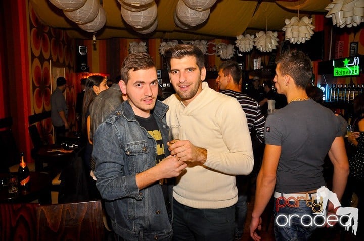 Party în Juice, Juice