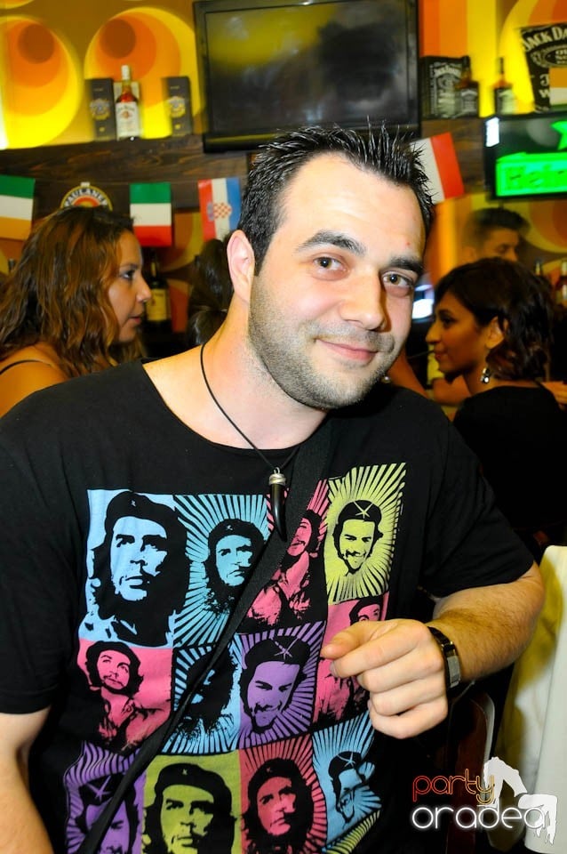 Party în Juice, Juice