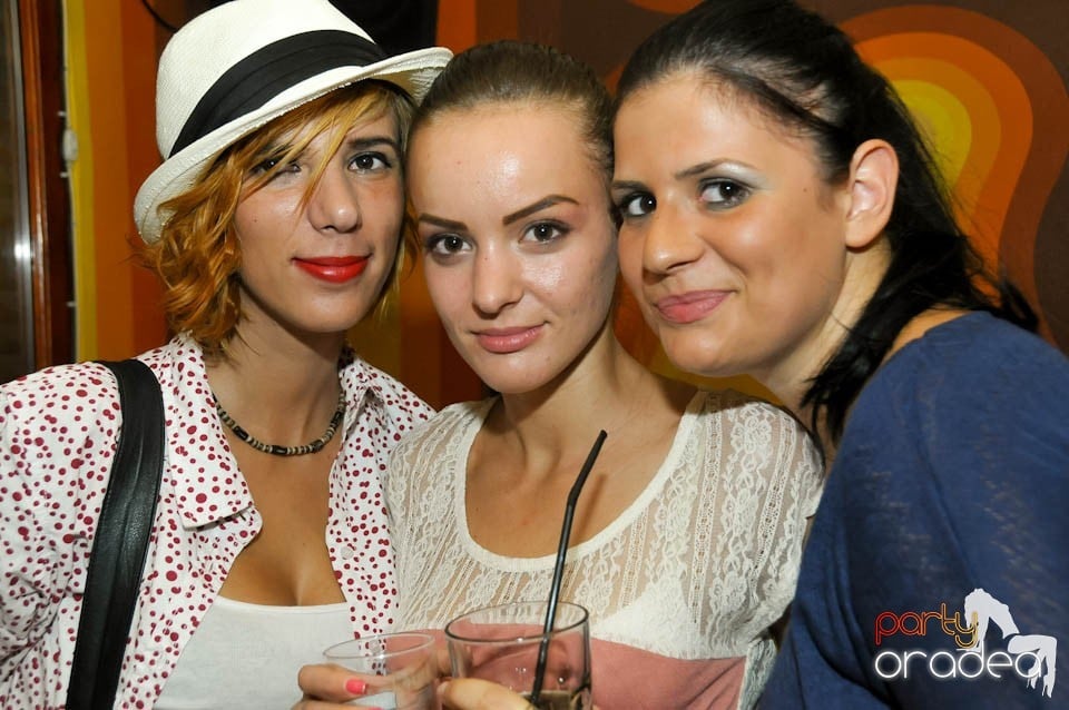 Party în Juice, Juice