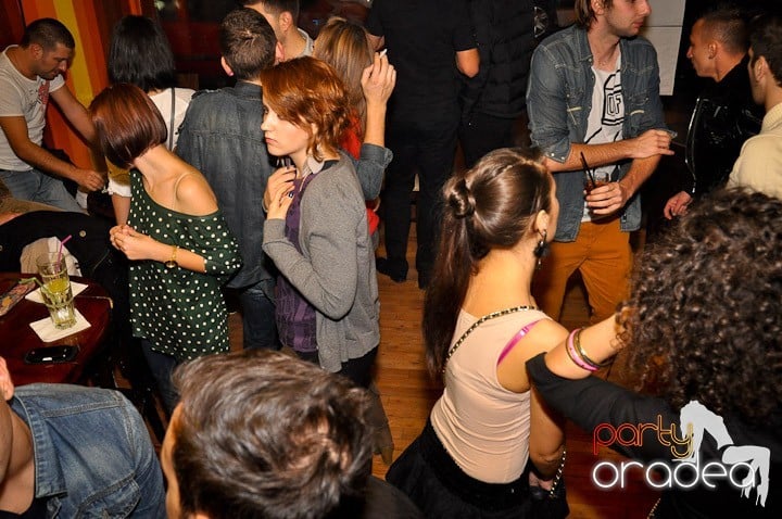 Party în Juice, Juice