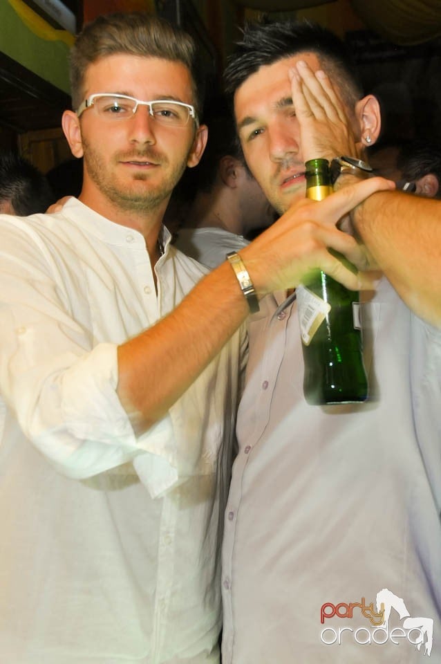 Party în Juice, Juice