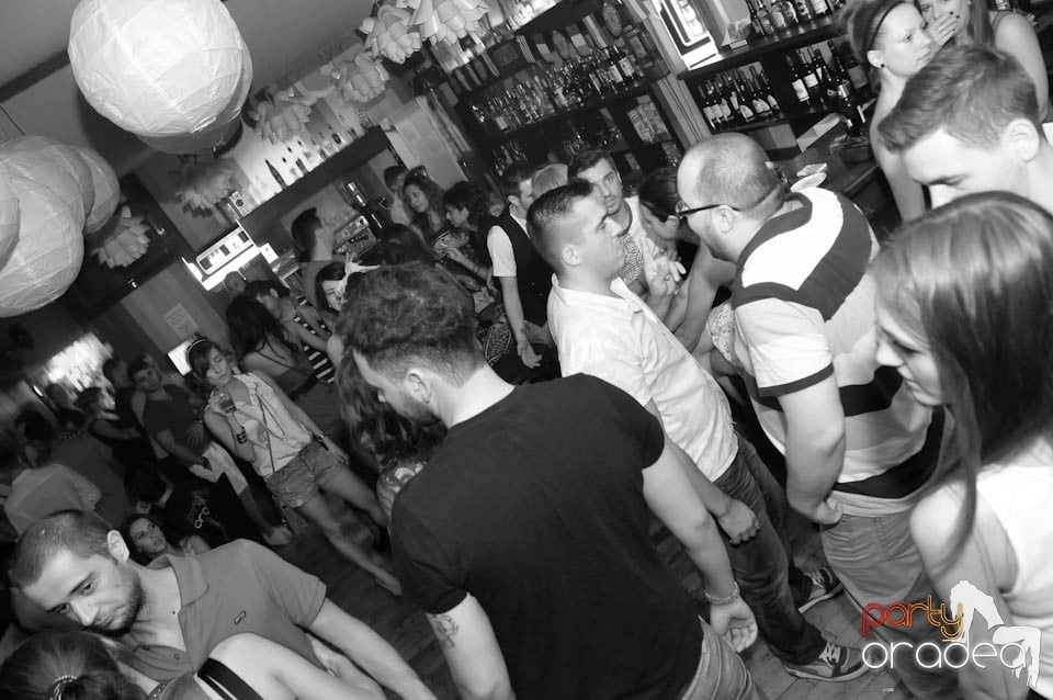 Party în Juice, Juice