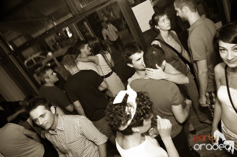 Party în Juice, Juice