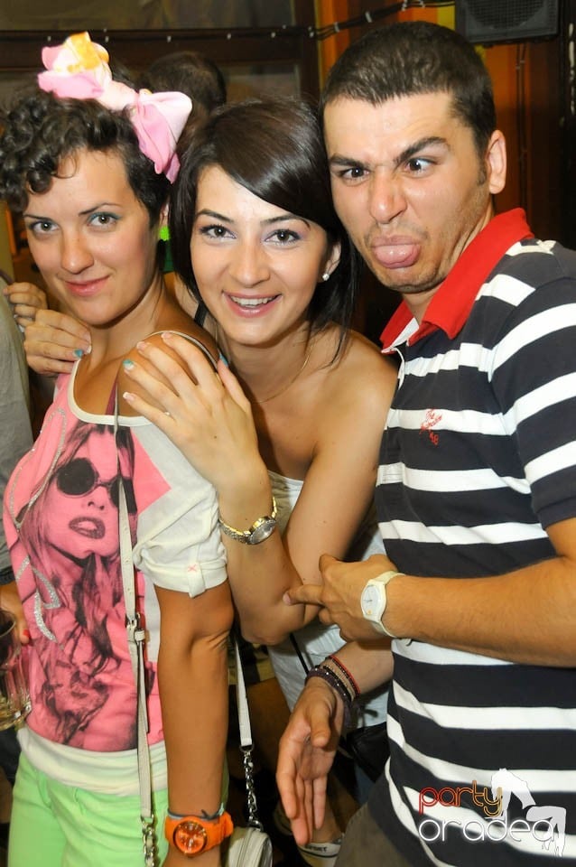 Party în Juice, Juice