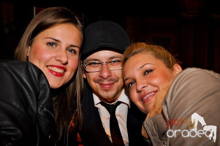 Party în Juice, Juice