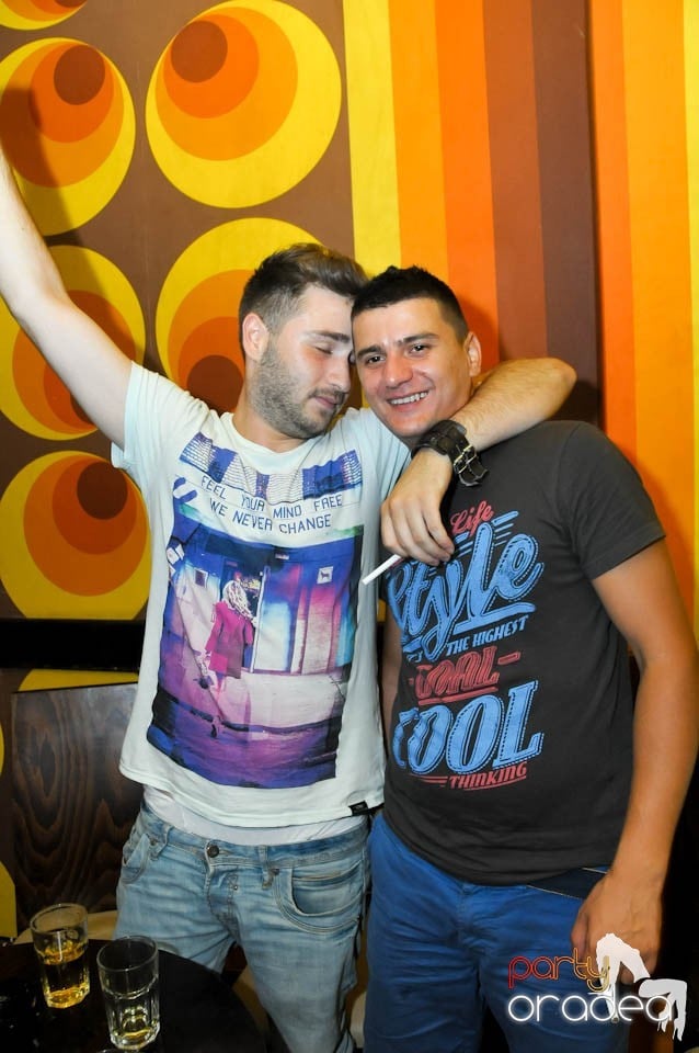Party în Juice, Juice