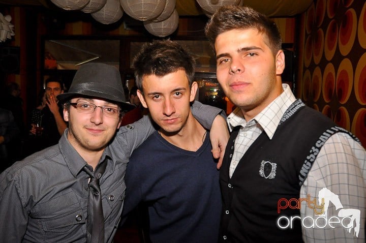 Party în Juice, Juice