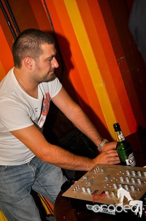 Party în Juice, Juice