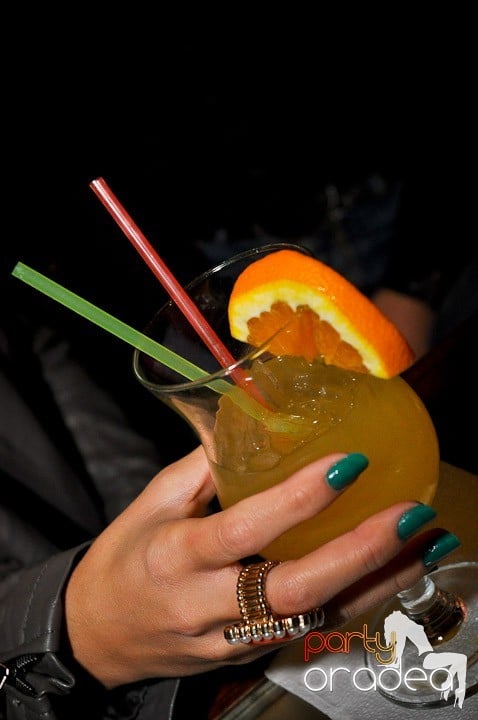 Party în Juice, Juice