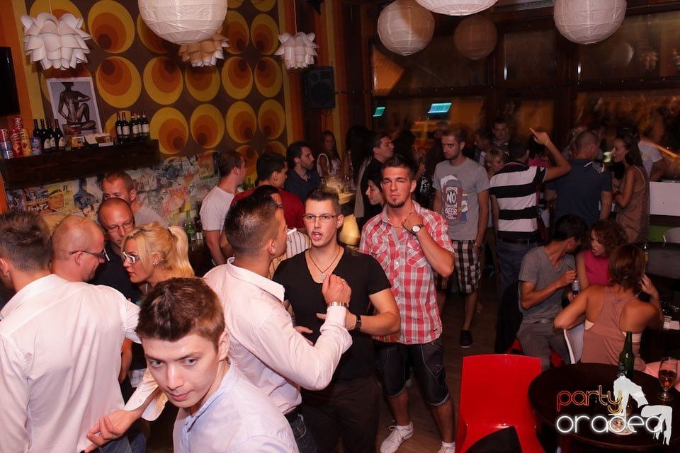 Party în Juice, Juice