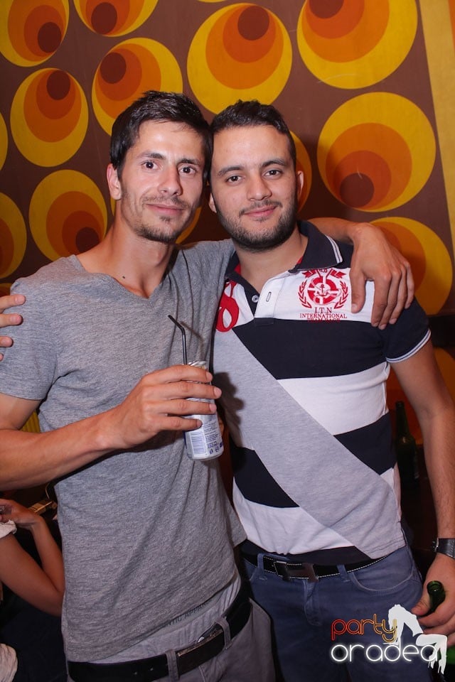 Party în Juice, Juice