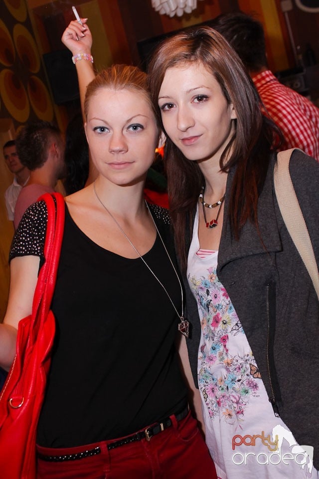 Party în Juice, Juice