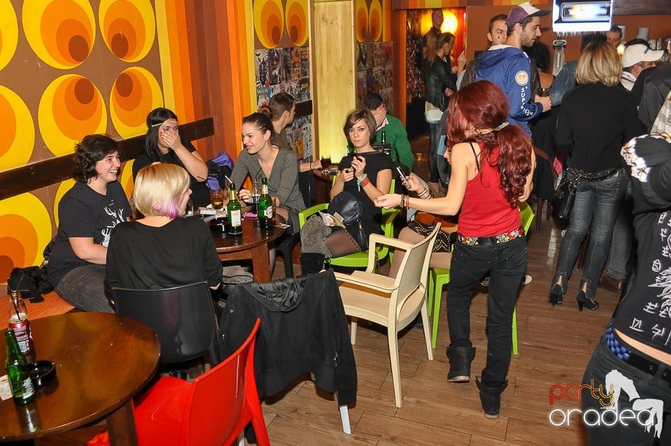 Party în Juice, Juice