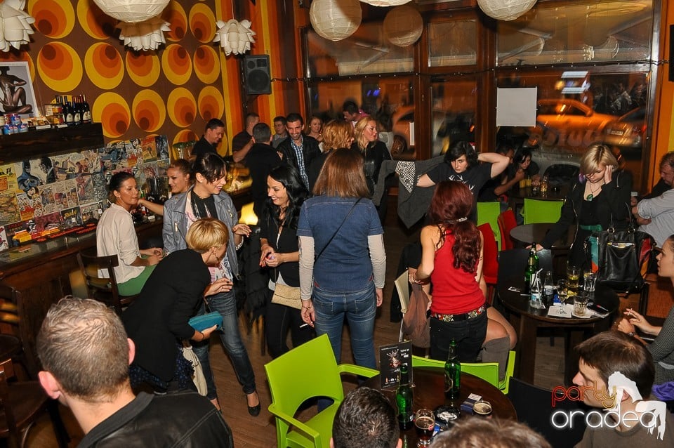 Party în Juice, Juice