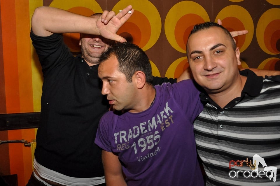 Party în Juice, Juice