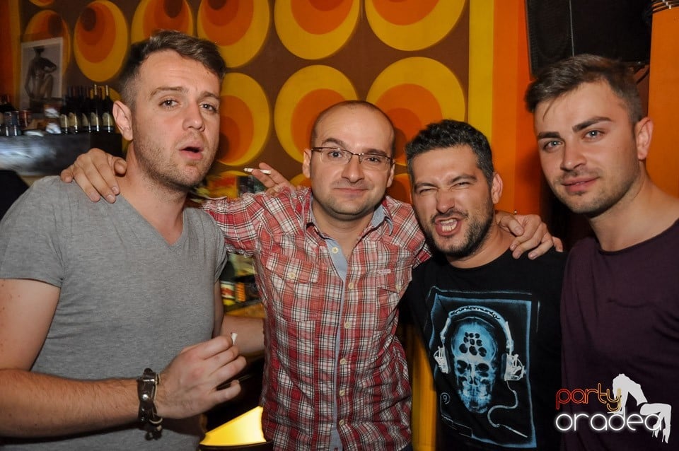 Party în Juice, Juice