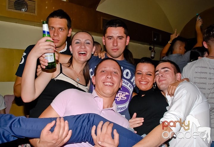 Party în Yellow Submarine, 