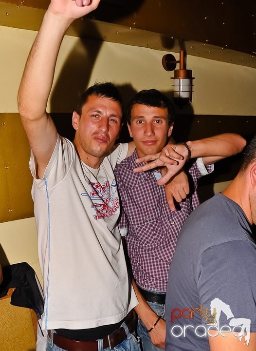 Party în Yellow Submarine, 