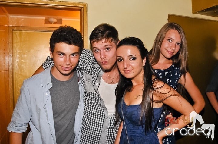 Party în Yellow Submarine, 