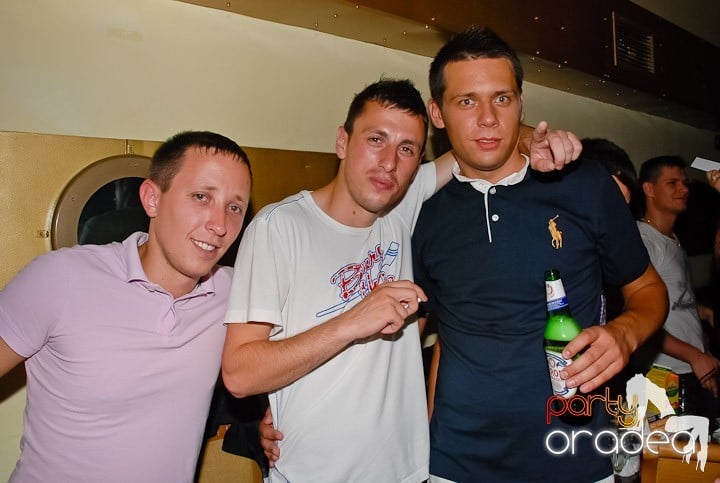 Party în Yellow Submarine, 