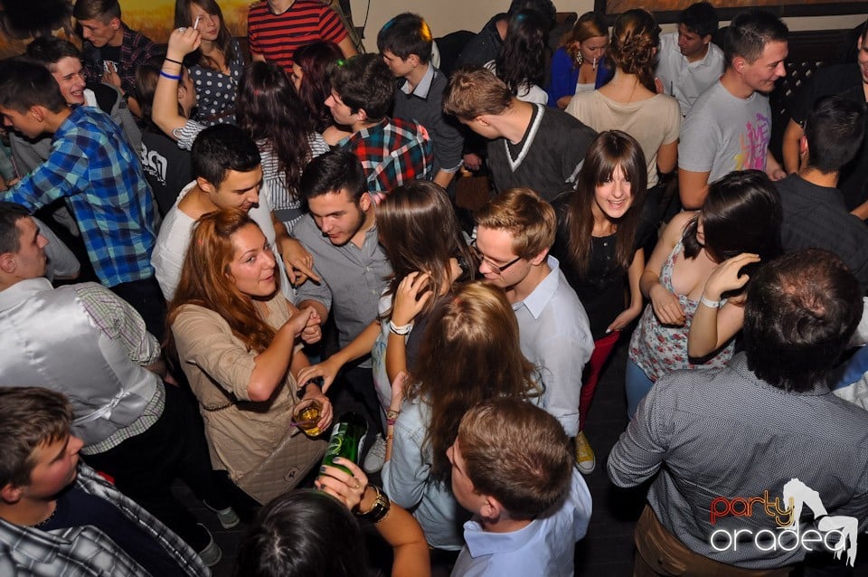 Party în Zulu Caffe, Zulu Caffe