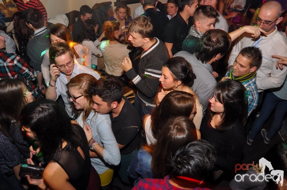 Party în Zulu Caffe, Zulu Caffe