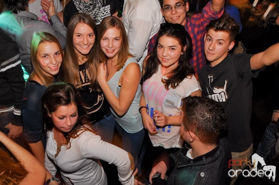 Party în Zulu Caffe, Zulu Caffe