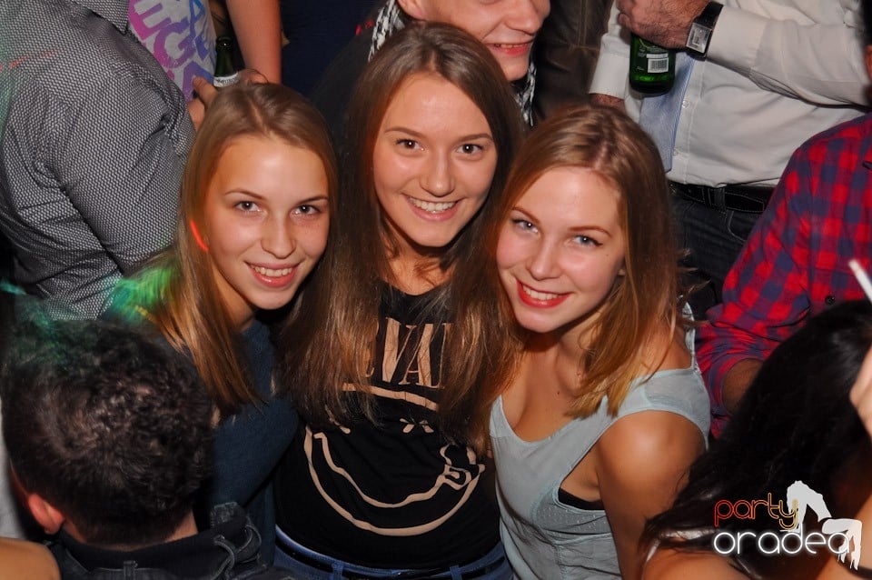 Party în Zulu Caffe, Zulu Caffe