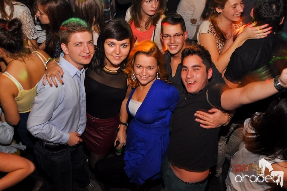 Party în Zulu Caffe, Zulu Caffe