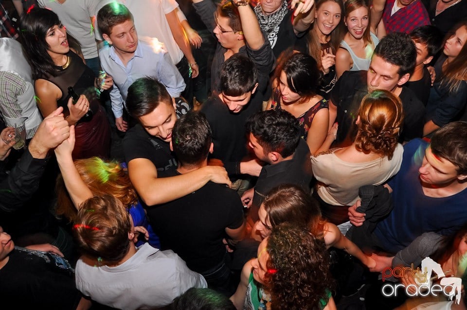 Party în Zulu Caffe, Zulu Caffe