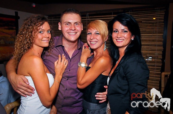 Party în Zulu Caffe, Zulu Caffe