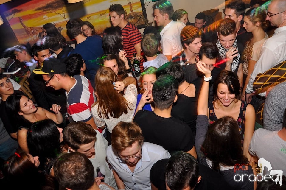 Party în Zulu Caffe, Zulu Caffe