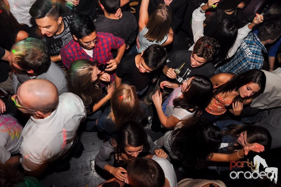 Party în Zulu Caffe, Zulu Caffe