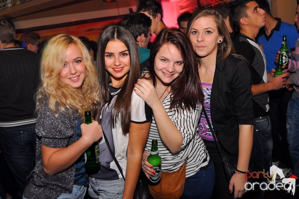 Party în Zulu Caffe, Zulu Caffe