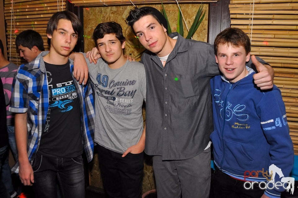 Party în Zulu Caffe, Zulu Caffe