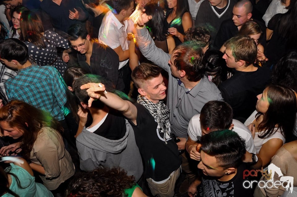 Party în Zulu Caffe, Zulu Caffe