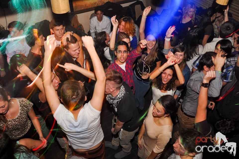 Party în Zulu Caffe, Zulu Caffe