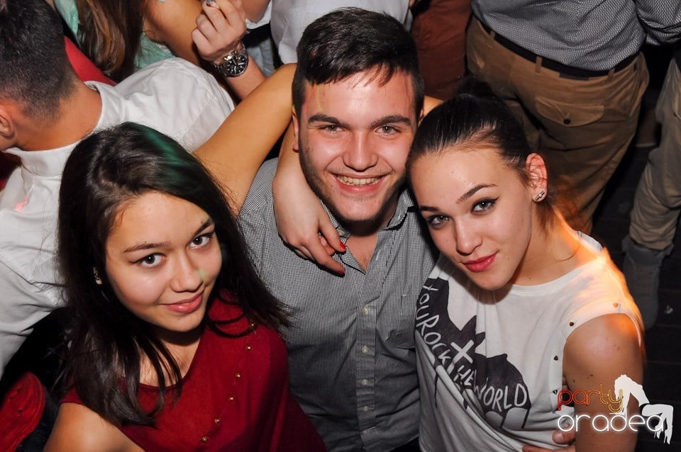 Party în Zulu Caffe, Zulu Caffe