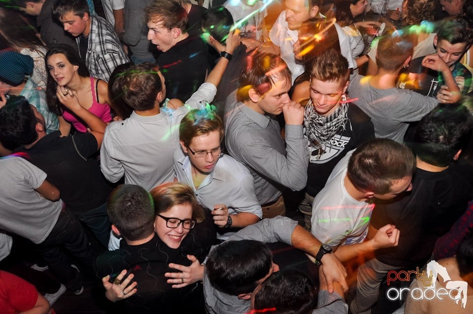 Party în Zulu Caffe, Zulu Caffe