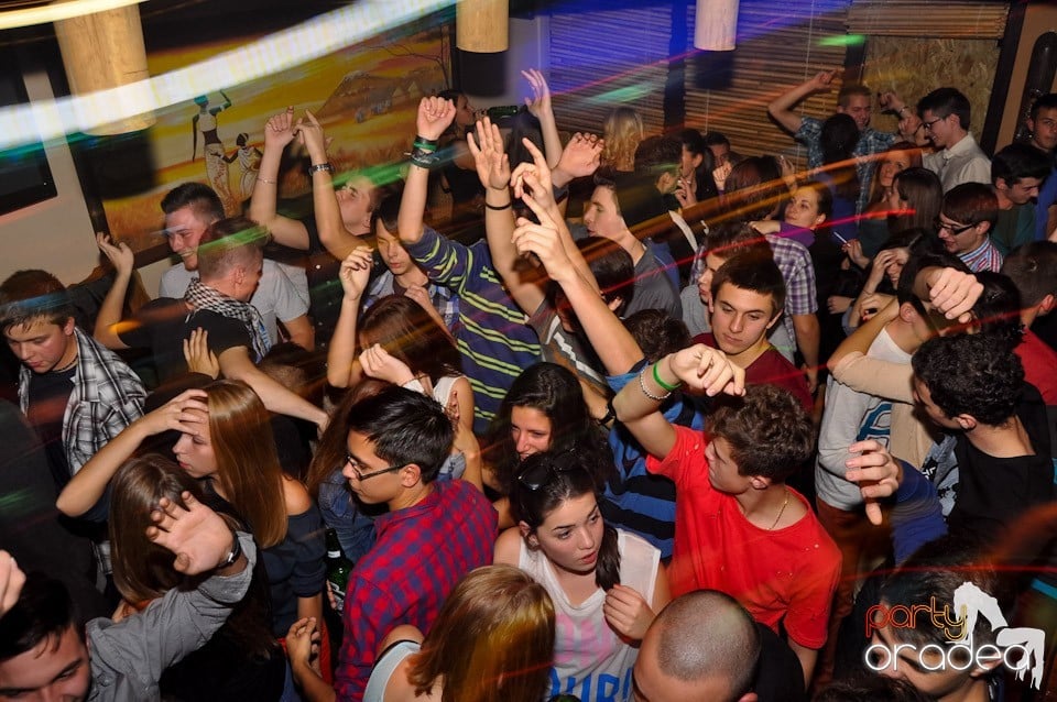 Party în Zulu Caffe, Zulu Caffe