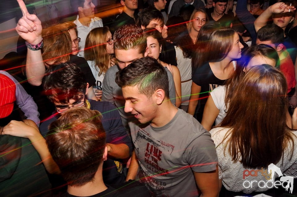 Party în Zulu Caffe, Zulu Caffe