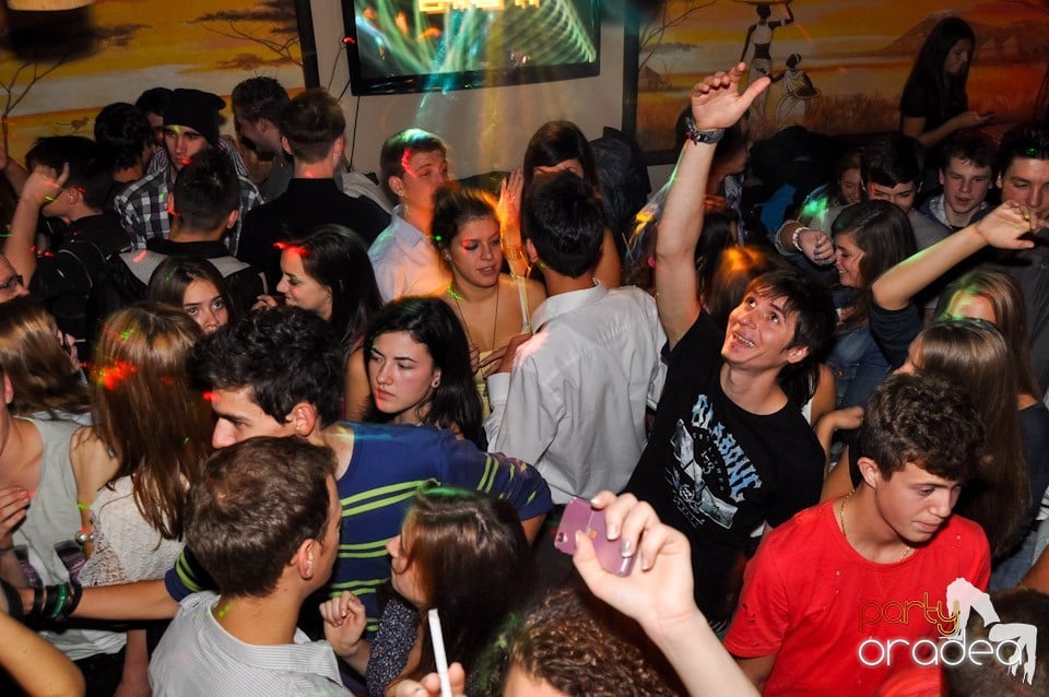 Party în Zulu Caffe, Zulu Caffe