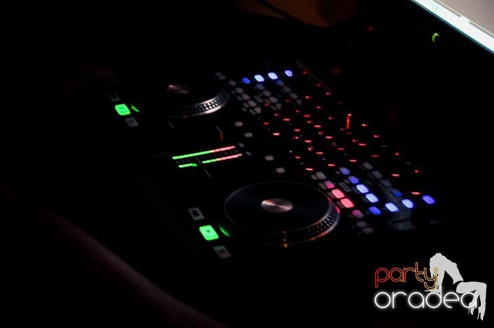 Party în Zulu Caffe, Zulu Caffe